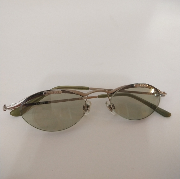 Vintage 90's/Y2K Tommy Hilfiger Green Tinted Oval Shaped Glasses - Picture 1 of 7